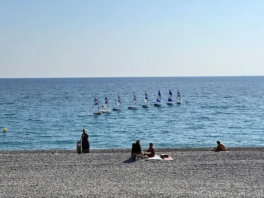 Rez-De-Jardin Sur La Promenade Des Anglais Nice Apartment