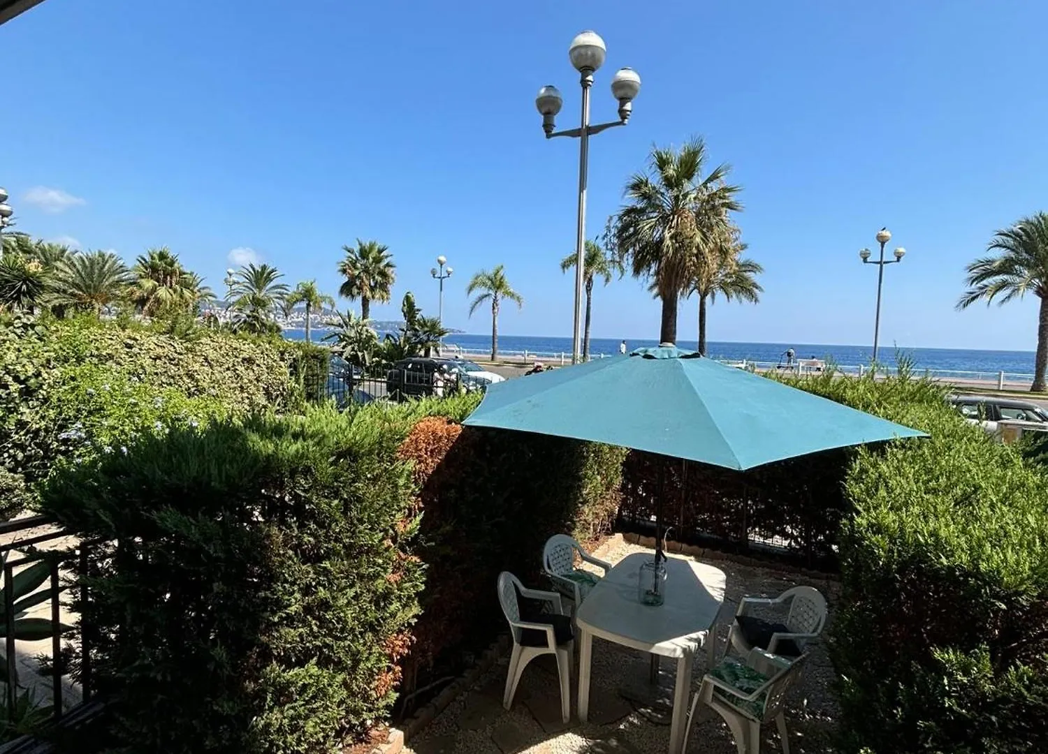 Rez-De-Jardin Sur La Promenade Des Anglais Nice