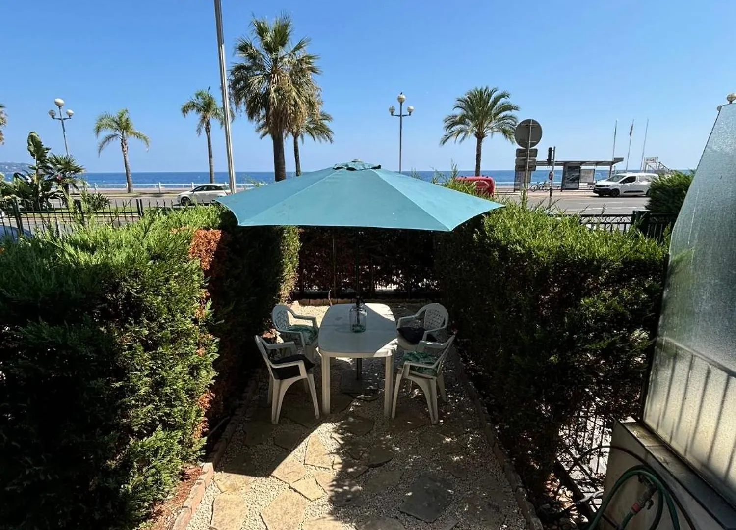 Rez-De-Jardin Sur La Promenade Des Anglais Nice France
